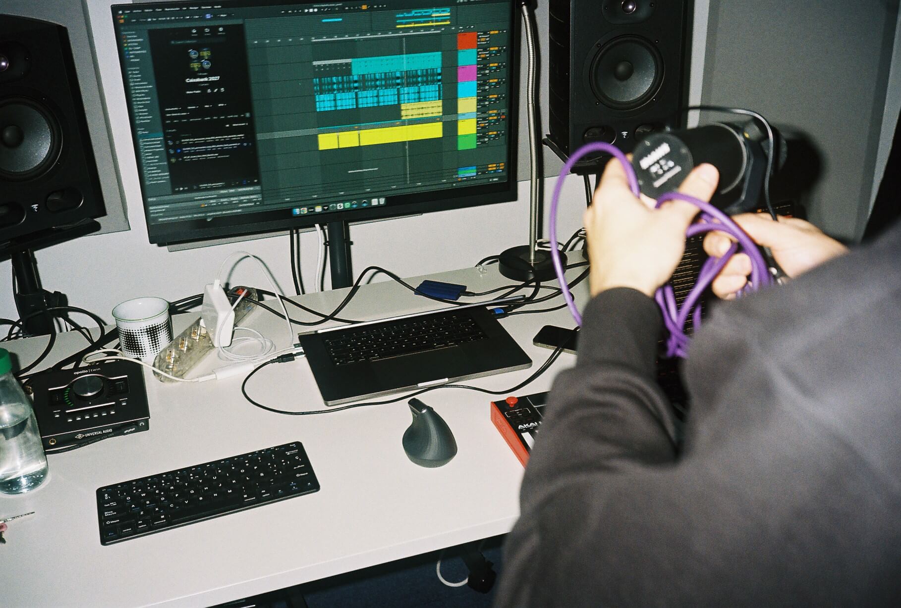 Preparando hardware de sonido para directo en Ableton en el Estudio A